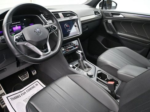 Certified 2023 Volkswagen Tiguan SE R-Line AWD/4WD image 2