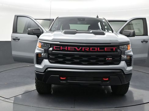 Used 2025 Chevrolet Silverado 1500 Custom Trail Boss AWD/4WD image 34
