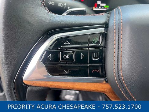 Used 2022 Jeep Grand Cherokee Summit AWD/4WD image 10
