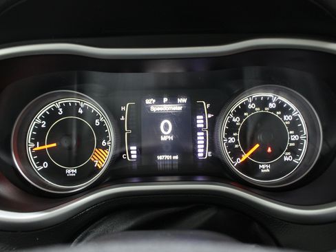 Used 2015 Jeep Cherokee Latitude FWD image 13