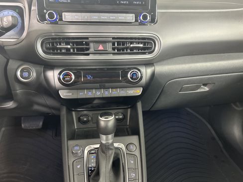 Used 2022 Hyundai Kona Limited image 26