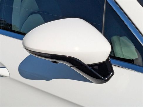 Used 2023 Porsche Panamera 4S w/ Premium Package image 11