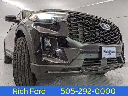 New 2025 Ford Explorer ST-Line w/ ST-Line Street Pack image 29