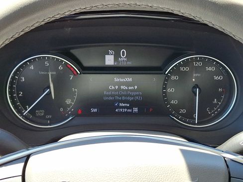 Certified 2024 Cadillac XT5 Premium Luxury AWD/4WD image 27