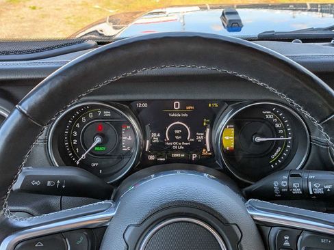 Used 2021 Jeep Wrangler Unlimited Sahara w/ Cold Weather Group image 33