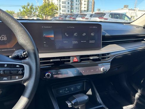 Used 2025 Kia K5 LXS FWD image 17
