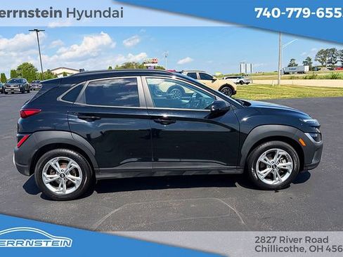 Used 2023 Hyundai Kona SEL AWD/4WD image 17