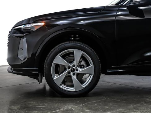 New 2025 Audi Q5 Premium Plus image 10