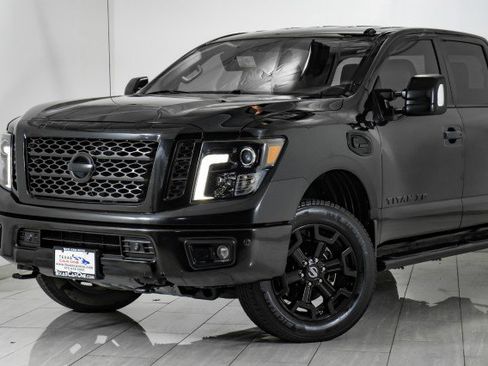 Used 2019 Nissan Titan SL w/ Midnight Edition image 54
