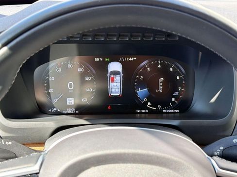 Used 2021 Volvo XC90 T6 Momentum w/ Climate Package image 20