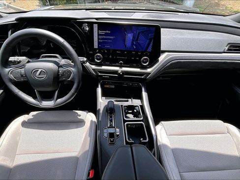 Used 2025 Lexus TX 350 AWD w/ Technology Package image 16