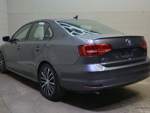 Used 2015 Volkswagen Jetta Sport FWD image 5