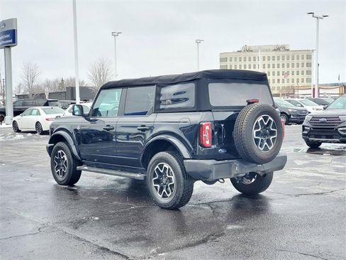 Used 2023 Ford Bronco Outer Banks image 4