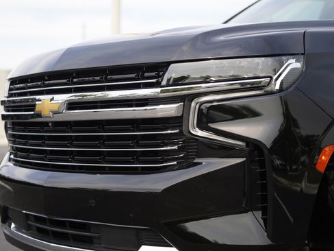 Used 2023 Chevrolet Tahoe LT w/ LT Signature Plus Package AWD/4WD image 41