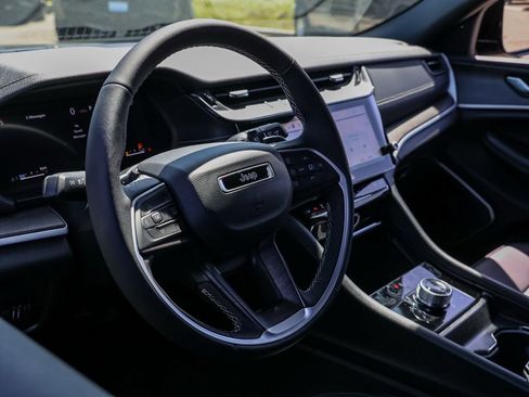 New 2026 Jeep Grand Cherokee Limited RWD image 14