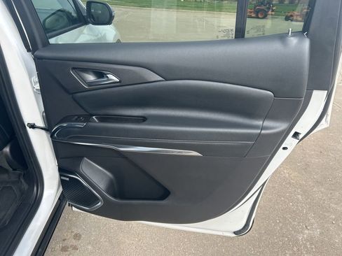 Used 2025 Chevrolet Traverse High Country image 20