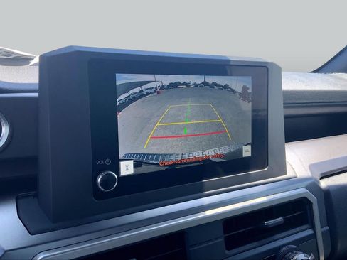 Used 2025 Toyota 4Runner SR5 AWD/4WD image 27
