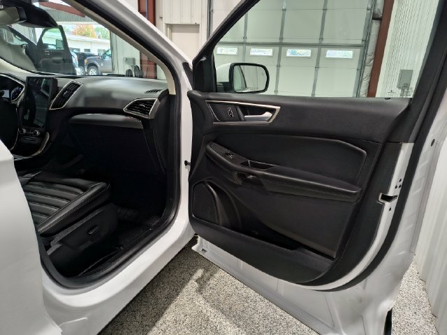 Used 2021 Ford Edge SEL w/ Convenience Package AWD/4WD image 21