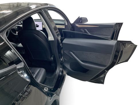 Certified 2023 Tesla Model Y Long Range AWD/4WD image 12