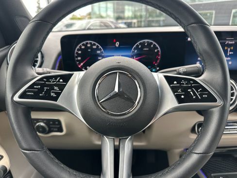 Certified 2026 Mercedes-Benz GLB 250 4MATIC image 25