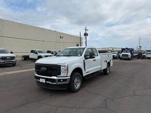 New 2025 Ford F350 XL w/ XL Chrome Package image 5