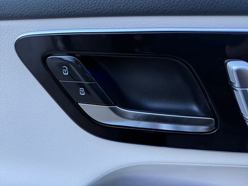 New 2026 Mercedes-Benz GLC 300 GLC 300 image 23