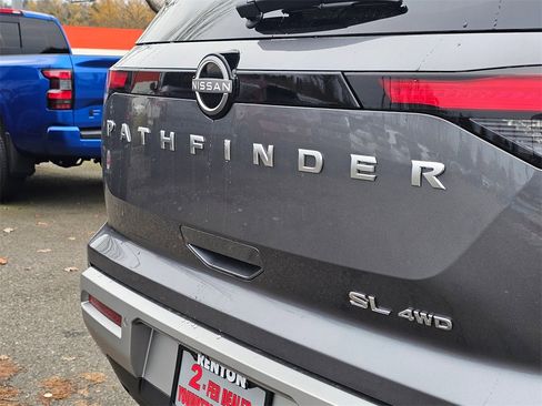 New 2025 Nissan Pathfinder SL w/ Lighting Package (N92) image 10