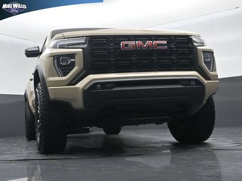 Used 2024 GMC Canyon Elevation w/ Convenience Package AWD/4WD image 18
