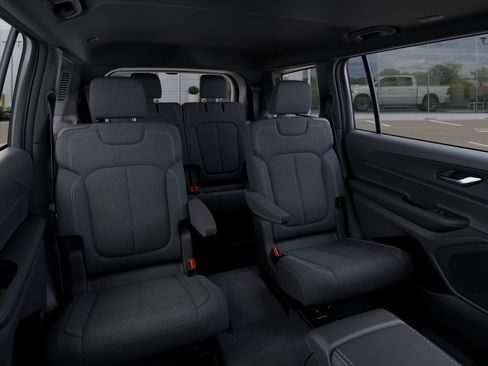 New 2025 Jeep Grand Cherokee L Laredo image 15