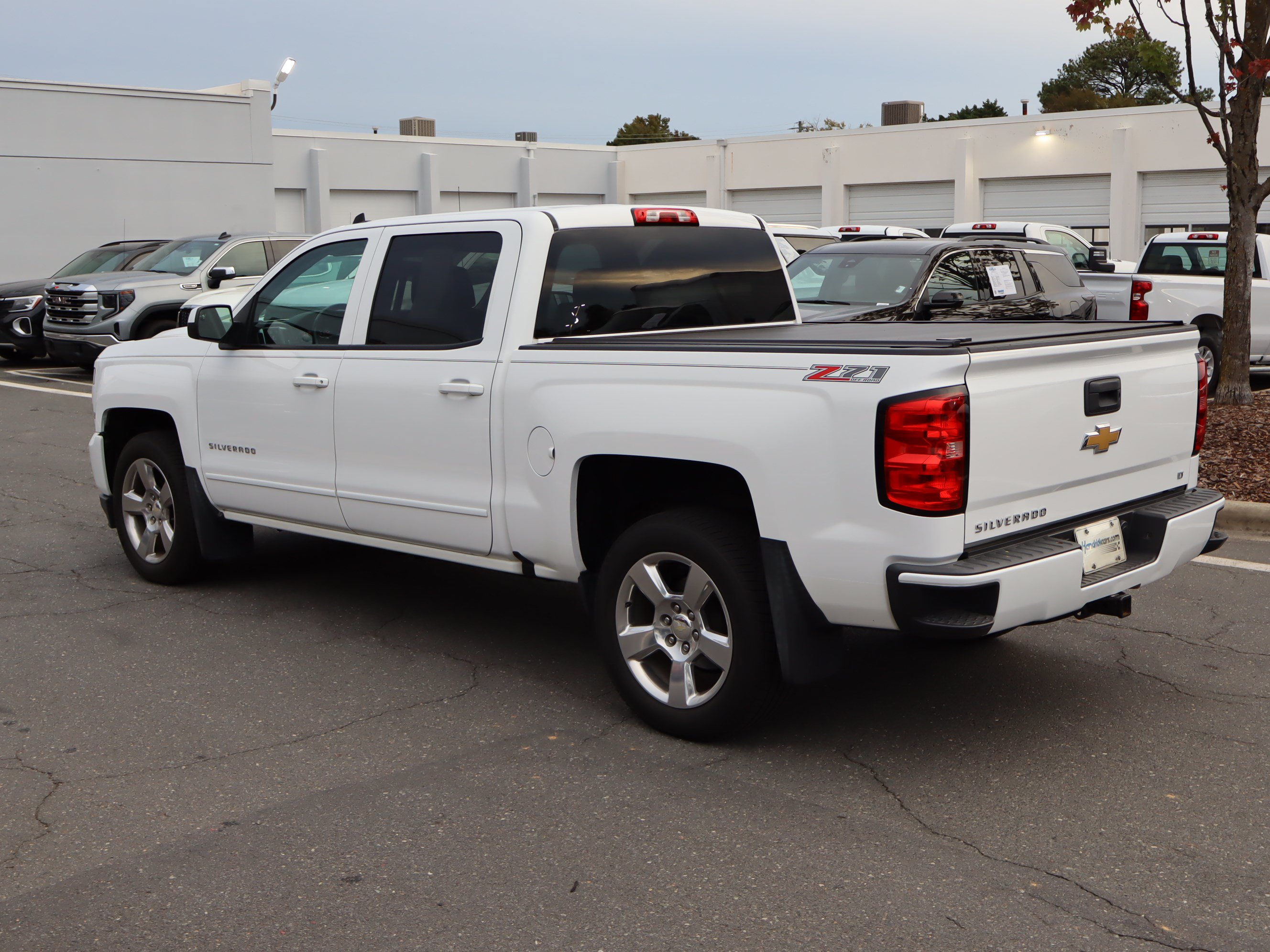 Used 2016 Chevrolet Silverado 1500 LT w/ All Star Edition AWD/4WD image 8