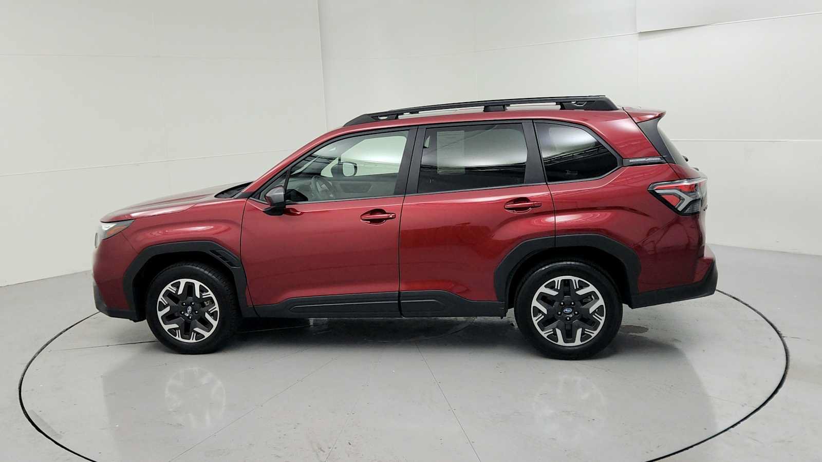 Certified 2025 Subaru Forester Premium AWD/4WD image 6