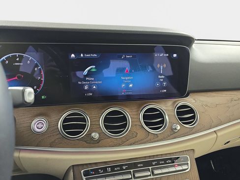 Used 2021 Mercedes-Benz E 350 4MATIC Sedan image 23
