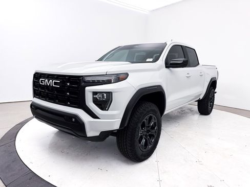 Used 2024 GMC Canyon Elevation w/ Elevation Premium Package image 13