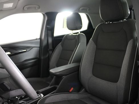 Used 2022 Chevrolet TrailBlazer LS FWD image 18