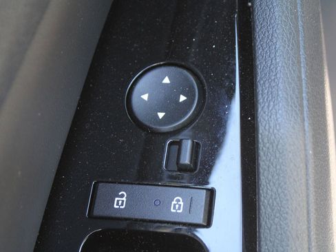 Certified 2025 Kia Sportage SX FWD image 21