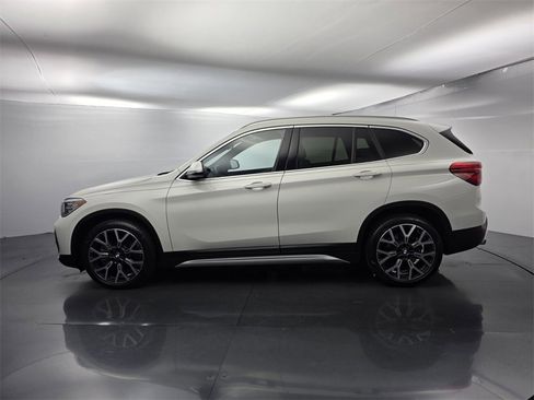 Used 2021 BMW X1 sDrive28i w/ Convenience Package image 7