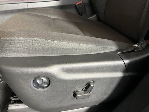 Certified 2025 Dodge Durango GT image 23