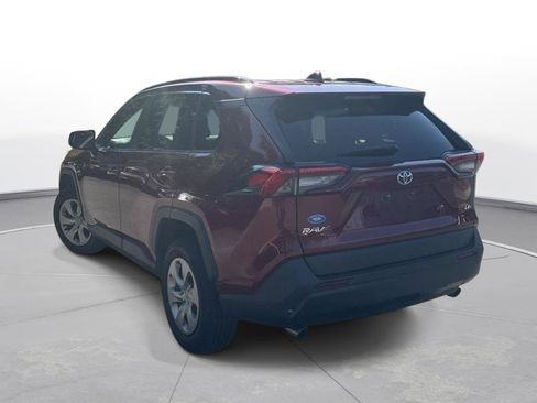 Used 2019 Toyota RAV4 LE FWD image 8