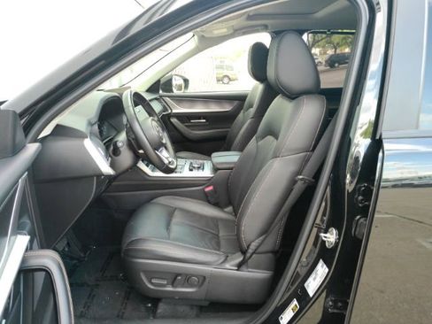 Used 2025 MAZDA CX-70 3.3 Turbo w/ Preferred Package AWD/4WD image 12