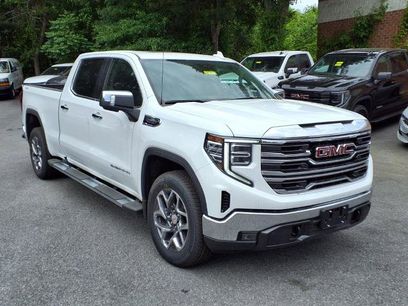 New 2025 GMC Sierra 1500 SLT w/ SLT Premium Package