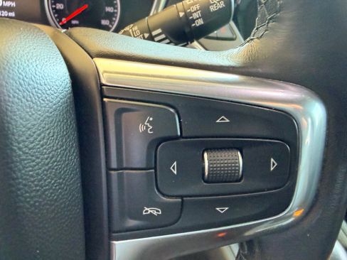 Used 2020 Chevrolet Blazer LT w/ Sound & Technology Package AWD/4WD image 16