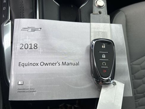Used 2018 Chevrolet Equinox LS FWD image 3