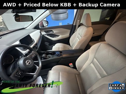 Used 2024 Nissan Rogue SV image 13