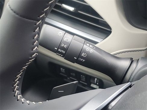 New 2025 Subaru Forester Limited image 27