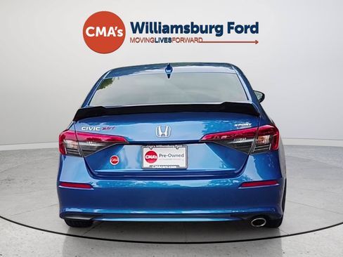 Used 2023 Honda Civic Sport image 4
