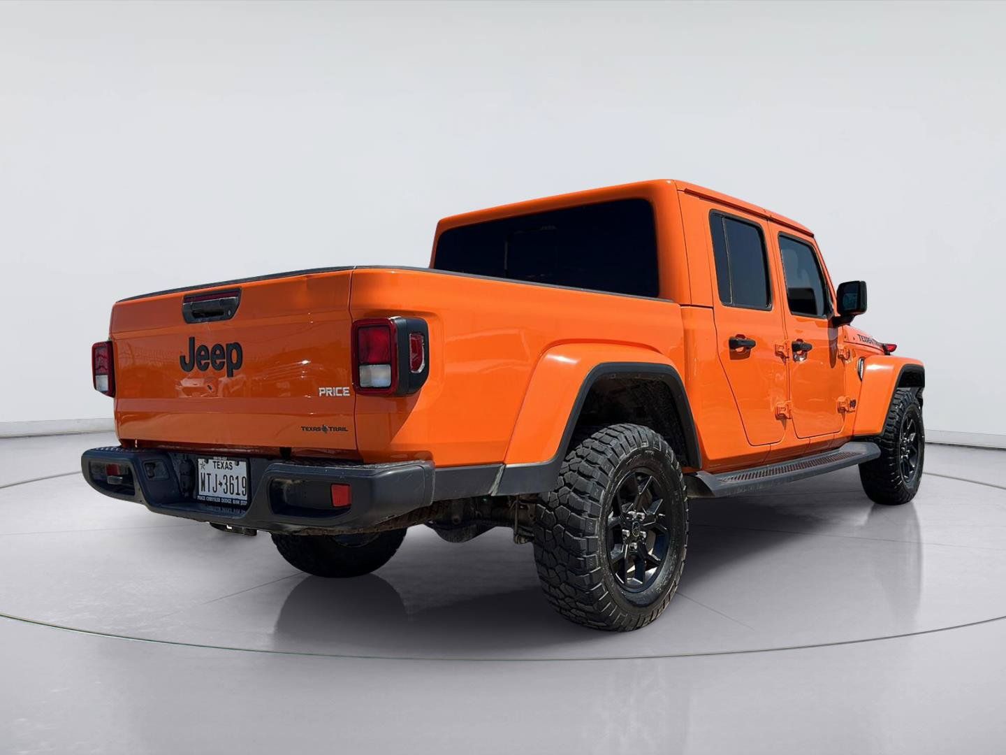 Used 2025 Jeep Gladiator Sport AWD/4WD image 3