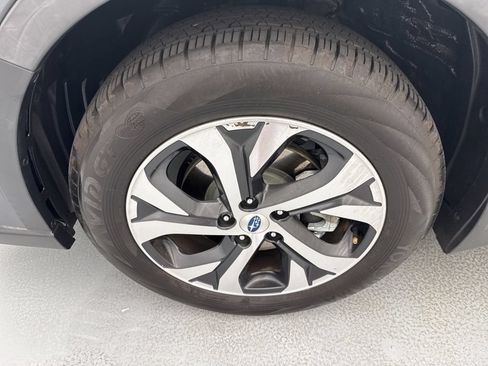 Used 2020 Subaru Outback Touring XT AWD/4WD image 4