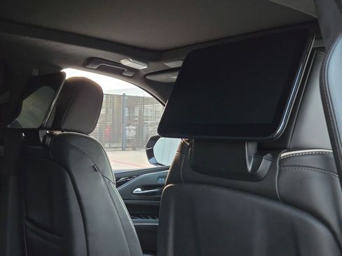 Used 2023 Cadillac Escalade V image 28