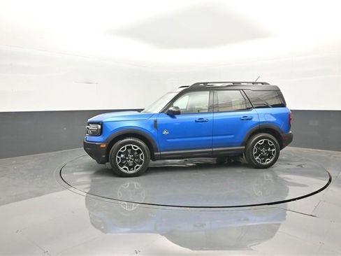 New 2025 Ford Bronco Sport Outer Banks image 4
