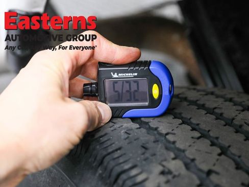 Used 2023 Chevrolet Express 3500 LS image 26